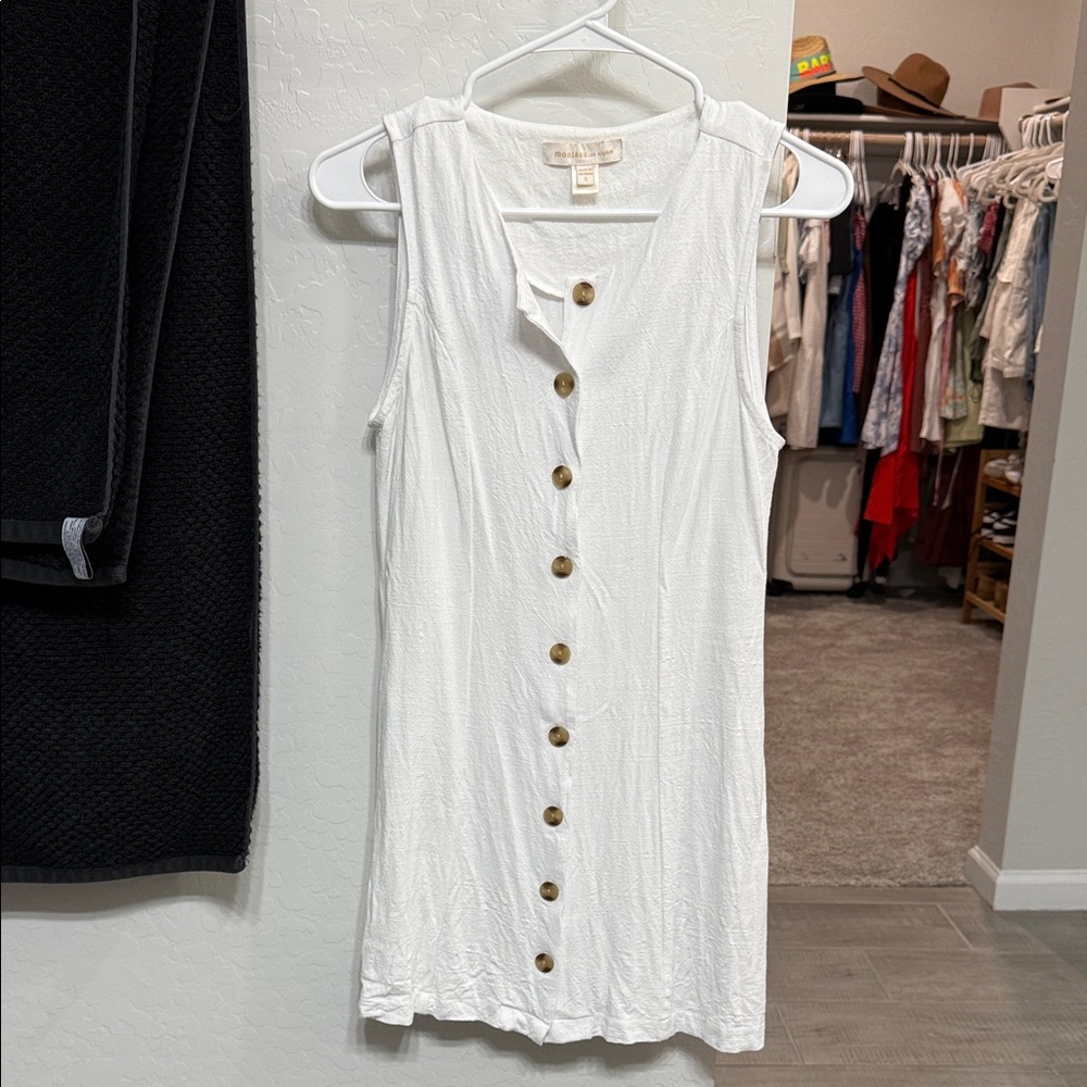 White Sleeveless Linen Button-Down Dress small